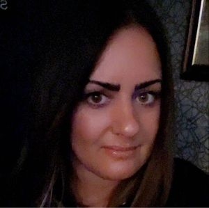 Meet your Posher, Carrie